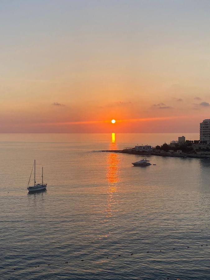 F2 - Lovely Two Bedrooms Flat Sea View, St Julians Saint Julian's Exteriér fotografie